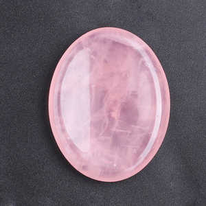 Piedra ovalada de cristal natural para descompresión del pulgar, tallada con temática de amor, decoración del hogar Abbott ABCDFGHI - Product Image 6