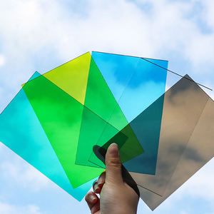 Panneau solide en polycarbonate polyvalent, incassable et résistant aux chocs, pour les protections de machines et les barrières de sécurité industrielles - Product Image 2