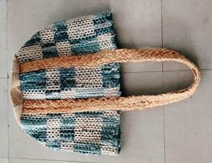 Sacs en jute tressés en coton recyclé faits à la main, sacs fourre-tout réutilisables pour la plage et les courses avec deux poignées, idéaux pour les sacs de plage - Product Image 5