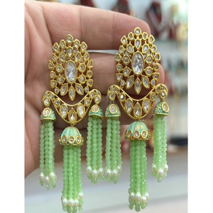 Adorables Pendientes de Gota de Moissanita de Primera Calidad Chapados en Oro de Latón para Mujer, Ideales para Fiestas Nocturnas - Product Image 1