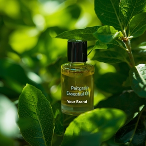 Huile Essentielle de Petitgrain 100% Pure et Huile d'Arbre à Thé Certifiées GMP, Fourniture en Gros à Bas Coût pour l'Industrie Cosmétique, Nourrissante et Éclaircissante (ODM/OEM) - Product Image 1