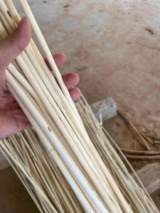 Varas de Ratán Natural, Forma de Caña, 2m de Largo, 2m de Diámetro, Origen Quang Binh, Vietnam, Marca 99GD, Modelo Emma, Artesanía para Muebles - Product Image 2