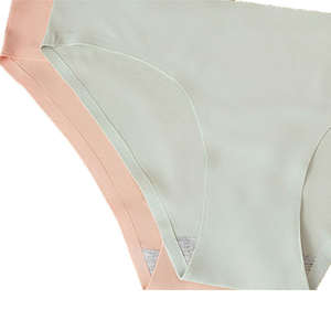 Braguitas de mujer de nailon y elastano de tiro medio, transpirables, ecológicas, de talla grande, con logotipo personalizado de calidad y diseño romántico. - Product Image 6