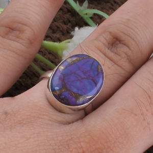 Bague Solitaire Classique Bohème Faite à la Main en Argent Sterling 925 avec Sertissage Clos et Coupe Ovale en Cuivre Violet, Certifiée pour Mariage et Fête - Product Image 1