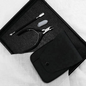 Pince à cuticules de luxe en acier inoxydable robuste à prix de gros, lame droite et aiguisée, manche ergonomique, outil de manucure professionnel pour salon - Product Image 6