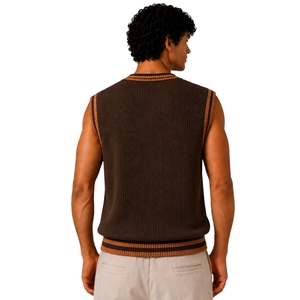Gilet pull sans manches en tricot pour homme, marron foncé avec rayures contrastées camel, col en V, personnalisable avec logo, en laine et acrylique, OEM - Product Image 2