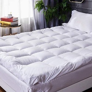 Protège-matelas matelassé rafraîchissant blanc en polyester 400TC, toutes saisons, lavable, pour usage domestique et hôtelier, teinture unie - Product Image 1
