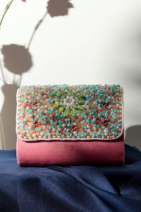 กระเป๋าคลัทช์ปักลายหลากหลายแบบ กระเป๋าผ้าฝ้ายสั่งทำ งานเรซิ่น - Product Image 5