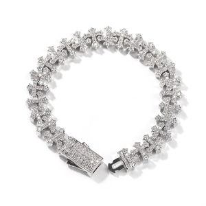Pulsera de Cruz Chapada en Oro de 22K para Hombre con Cristales de Imitación, Diseño de Cadena Estilo Hiphop para Uso Diario - Product Image 2