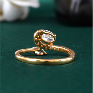 Bague de fiançailles en or rose 14 carats avec halo de diamants ovales et marquises de 0,52 carats, de qualité VS1, cultivés en laboratoire - Product Image 4