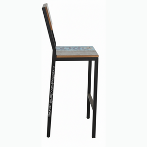 Chaise de bar en bois de bateau recyclé faite à la main, structure en fer noir, tabouret haut en bois recyclé, mobilier industriel écologique pour la cuisine - Product Image 2