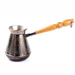 Cafetera Turca de Latón Cezve, Ibrik Dorado Acanalado para Estufa, Olla de Latón con Revestimiento de Estaño y Asa de Madera para Cocina - Product Image 4