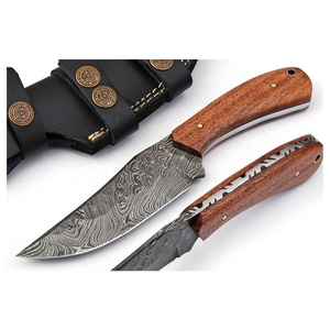 Sizzco fait à la main en acier damas lame forgée fixe Camping Skinner couteau beau manche en bois de frêne personnalisable OEM cadeau pour lui - Product Image 1
