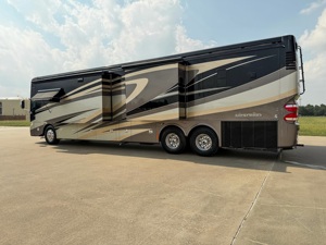 Factory Direct Class A Motorhome RV Luxury Camper for Wholesale Export Luxury Mobile Home RV Camper <b>Coach</b> with Modern Interior - Product Image 1
