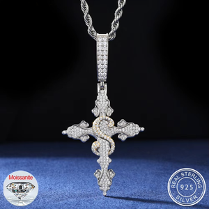 Colgante de Cruz para Hombre de Plata 925 Bañada en Rodio con Moissanita de Corte Redondo, Amuleto Religioso Estilo Hiphop para Uso Diario - Product Image 4