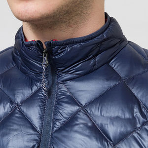 เสื้อแจ็คเก็ตผ้าฟลีซโพลีเอสเตอร์/คอตตอนย้อมเส้นด้ายทรงสลิมฟิตสำหรับผู้ชาย พิมพ์โลโก้ตามสั่งจากโรงงาน ปี 2026 บุซับในอุ่นสำหรับฤดูหนาว คอตั้ง แบบยูนิเซ็กส์ - Product Image 3