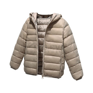 Chaqueta Acolchada con Capucha Personalizada, de Poliéster, Resistente al Viento, Informal, Unisex, Corte Regular, Cierre de Cremallera Frontal, con Logotipo - Product Image 4