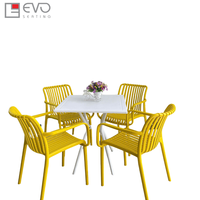 Chaise ergonomique moderne en plastique pour cantine scolaire, parc, zone de réception – Assise confortable avec dossier, empilable et imperméable