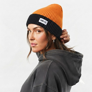 Gorro de Punto Acanalado de Dos Tonos con Logotipo Personalizado, Etiqueta Tejida Personalizada, Gorro de Invierno Unisex con Puño, Fabricación al por Mayor - Product Image 4