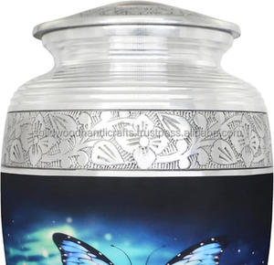 Urnas Funerarias Decorativas de Latón Hechas a Mano para Hombres y Mujeres - Product Image 2