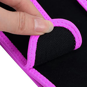 Manchon de compression professionnel pour le coude, idéal pour l'entraînement en salle et les activités sportives, avec grip antidérapant et soutien élastique doux. - Product Image 6