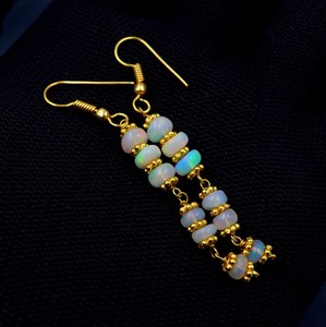 Boucles d'oreilles en or 14 carats avec perles d'opale éthiopienne naturelle, cadeau pour elle - Product Image 3