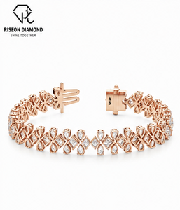 กำไลข้อมือเพชรโรสโกลด์ 18K ทรงลูกแพร์และมาร์คีส์ ดีไซน์ดอกไม้ สำหรับเจ้าสาว ฉลองครบรอบ หรูหรา ประณีต ระยิบระยับ พรีเมียม - Product Image 4