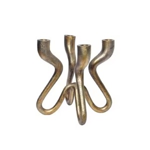 Support à bougies en métal au design contemporain, porte-bougie décoratif, décoration intérieure, centre de table de mariage - Product Image 4