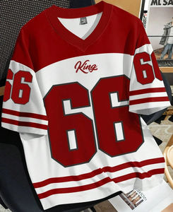 Camiseta Oversize Retro de Fútbol Americano con Cuello en V y Estampado de Letras, Estilo Boxy, para Hombre, 100% Algodón, Venta al por Mayor - Product Image 1