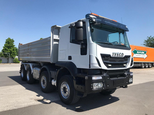 รถบรรทุกมือสอง ปี 2025 รุ่น Trakker 500 8x4 รถดัมพ์หนัก เครื่องยนต์ดีเซล เกียร์อัตโนมัติ ระบบเกียร์เร็ว มาตรฐานไอเสียยูโร 6 พวงมาลัยซ้าย รับน้ำหนัก 11-20 ตัน - Product Image 2