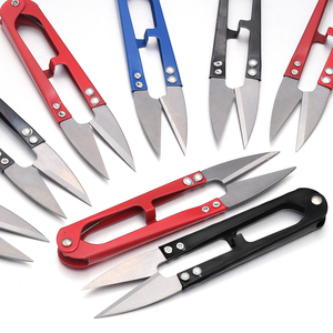 Tijeras de primavera 6 en 1: Tijeras pequeñas en forma de U para punto de cruz, cortadores de hilo y cordón para el hogar, tijeras de costura para tela. ¡Oferta caliente! - Product Image 4