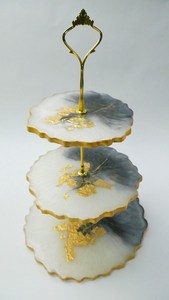 ฐานวางเค้กเรซิ่นลายศิลปะพร้อมดีไซน์แบบนามธรรม - Product Image 3