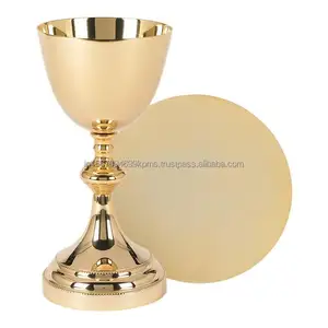 圣诞庆典用奇妙风格黄铜圣杯豪华酒杯金属高脚杯和高品质杯子