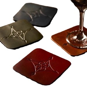 New Arrival Embossed Faux Leather Coaster With Holder Waterproof Non Slip For Home Cafes Bars Restaurants <b>Table</b> <b>Protection</b> Mat - Product Image 1