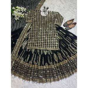 Couvre-chef de mariée de style fantaisie de créateur Lehenga avec haut dans un nouveau style - Product Image 2