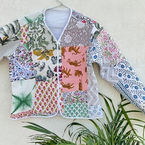 Veste matelassée en coton personnalisée pour femme, motif floral patchwork, manches longues, col en V, fermeture boutonnée, vêtement d'extérieur printemps - Product Image 4