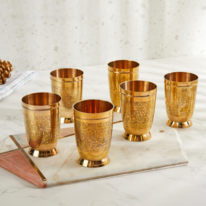 Juego de 6 Vasos de Vidrio de Latón Puro con Diseño en Relieve, 250 ml, Vasos de Agua Tradicionales de Latón, Artículos Ayurvédicos para Beber, para Uso Diario en el Hogar - Product Image 4