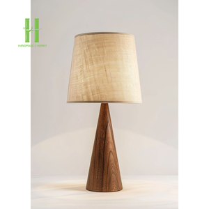 Nouvelle lampe de table, décoration d'intérieur, base en bois, design OEM, emballage personnalisé, chambre à coucher méditerranéenne, fabriqué au Vietnam. - Product Image 4