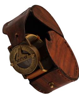 Reloj de pulsera náutico con brújula y sundial de latón macizo estilo antiguo, con correa de cuero genuino y estuche de cuero. - Product Image 3