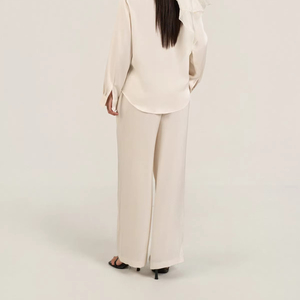 Pantalon de maternité décontracté en soie mélangée, coupe ample, taille élastique, couleur unie, anti-plis, pour femme, couleur ivoire, idéal pour l'été - Product Image 1
