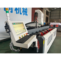 Fraiseuse CNC pour portes et fenêtres en alliage d'aluminium Equipement de perçage et de fraisage CNC pour le traitement