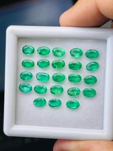 Lot de pierres précieuses d'émeraude naturelle de Zambie, taille ovale, qualité AAA, lueur et couleur magnifiques, coupe et polissage parfaits pour la création de bijoux. - Product Image 4