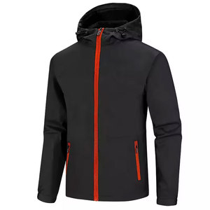 Veste imperméable coupe-vent à capuche rouge pour homme, poches zippées, vêtements de travail décontractés pour l'extérieur, saison hivernale, coupe standard, polyester rayé - Product Image 4