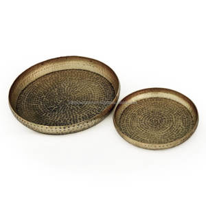 Ensemble de 2 plateaux décoratifs ronds en laiton et marteau, design intéressant, plateaux en forme de bol - Product Image 3
