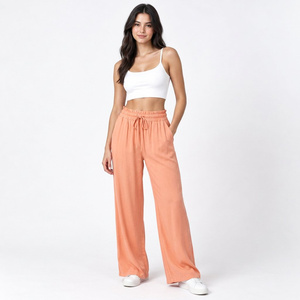 Pantalones deportivos de algodón para mujer, marca privada, con acabado de lavado en frío, estampado gráfico personalizado y puños acanalados - Product Image 3