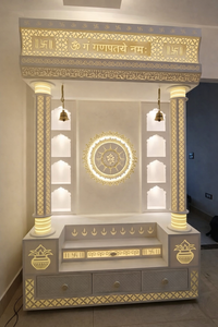 ผู้ผลิตหิ้งไม้สักดีไซน์ทันสมัย รับสั่งทำหิ้งไม้แกะสลักด้วยเลเซอร์ ดีไซน์พิเศษรูปพระพิฆเนศ หิ้งบูชาไม้สีน้ำตาล สำหรับใช้ในสหรัฐอเมริกา - Product Image 3