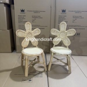 Chaise pour enfants en rotin faite à la main pour la location d'événements de mariage, la décoration de fêtes d'anniversaire, la photographie, vente en gros - Product Image 3