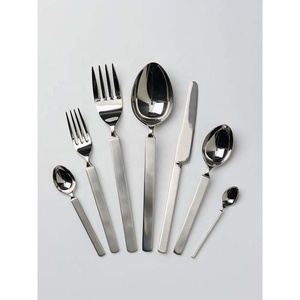 Ensemble de couverts en argent en acier inoxydable avec design royal, ensemble de couverts de luxe avec poignée faite à la main pour la maison - Product Image 4