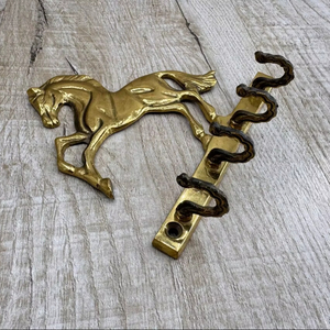 Horse Shape Gold Brass <b>Key</b> Holder <b>Wall</b> Mounted <b>Hook</b> Organizer For Door Side Daily Use Essentials And Home Car <b>Keys</b> Use - Product Image 1