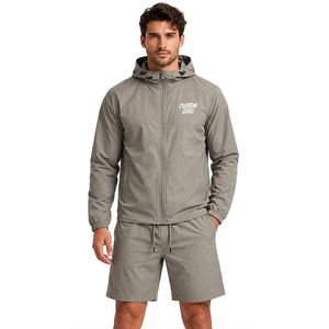 Ensemble veste coupe-vent et short en polyester pour homme, tenue streetwear légère deux pièces personnalisée avec poche utilitaire et logo - Product Image 4